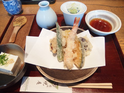 銀座三越11階にあるお蕎麦屋さん
