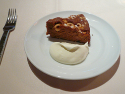 デザートのケーキ