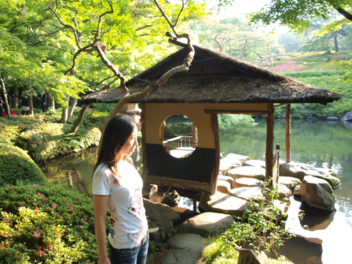 八芳園の庭園を散策