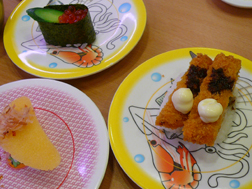 メニュー豊富だね。とんかつとかあったよ