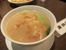 フカヒレ専門店、廣翔記のフカヒレラーメン