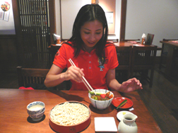 野菜が沢山入っていて、お蕎麦が美味しい!