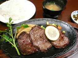 前日光和牛のステーキ