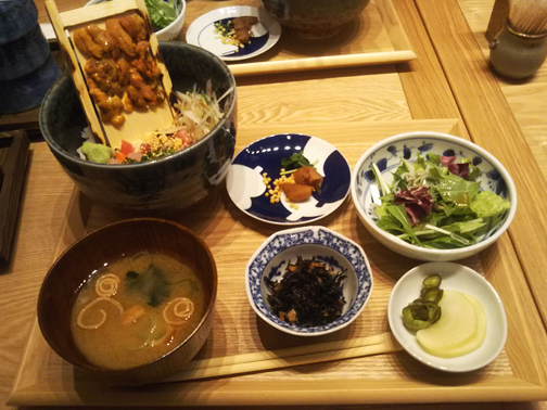小川のうに丸 箱うに海鮮ひつまぶし
