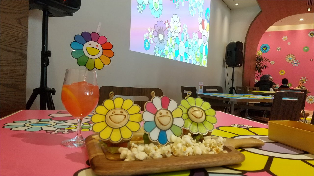 六本木ヒルズのお花の親子カフェ@村上隆(FLOWER CAFE)