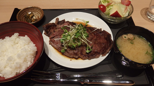 鉄板焼 信州神恵(しんしゅうしんけい)大手町プレイス