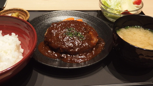 鉄板焼 信州神恵(しんしゅうしんけい)大手町プレイス