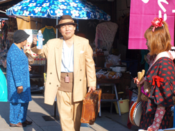 寅さんのそっくりさん、人気だったよ