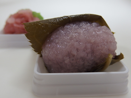 鶴屋吉信