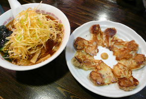 焼きワンタン