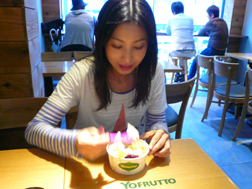 カフェヨーフルト(CAFE YOFRUTTO)の店内