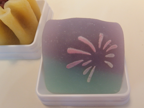 鶴屋吉信の季節の生菓子 宵花火