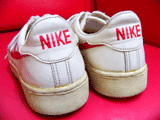 ロゴが縦なの。だから縦NIKE